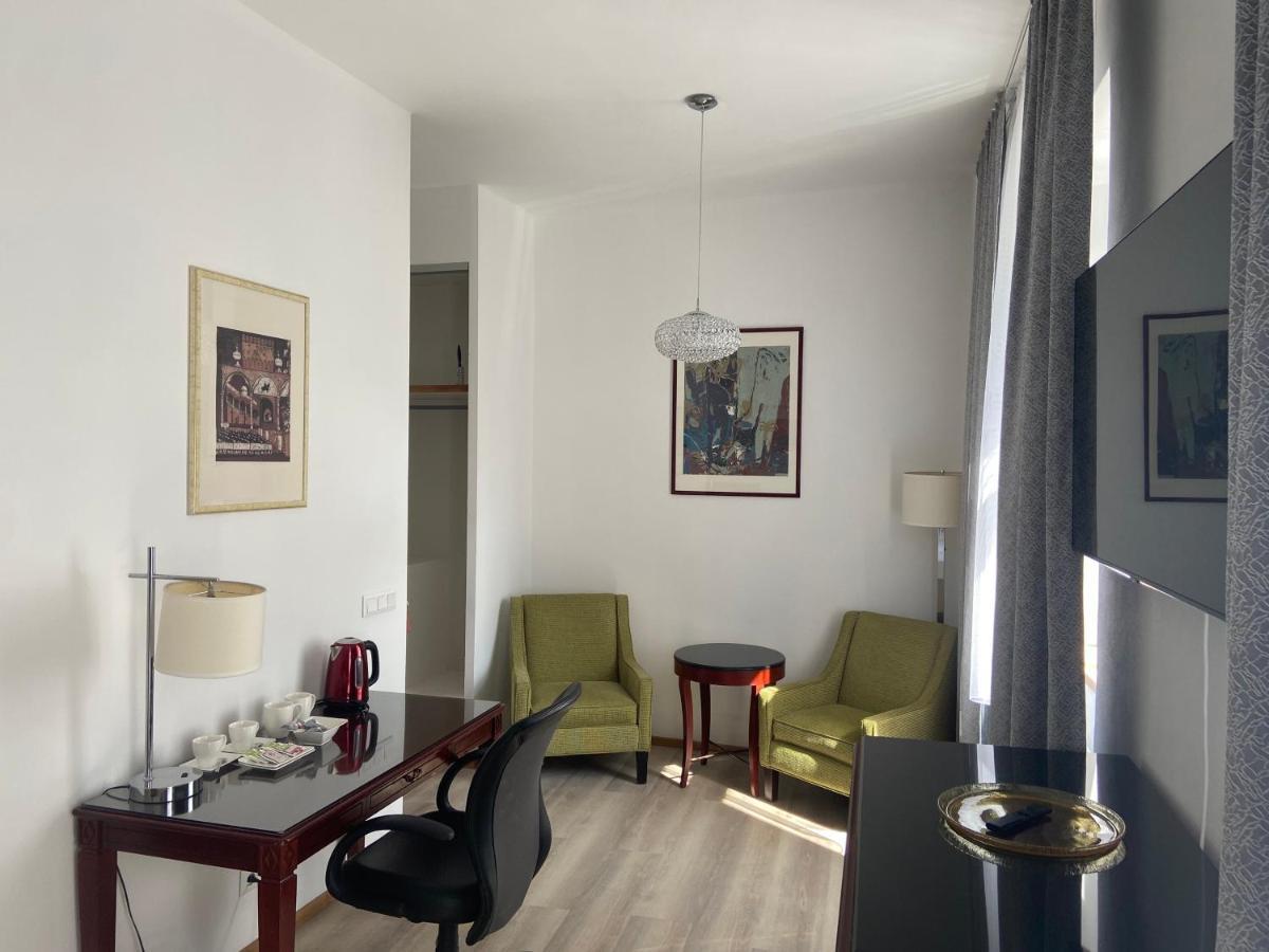 Aparthotel Slezak Litomyšl Dış mekan fotoğraf