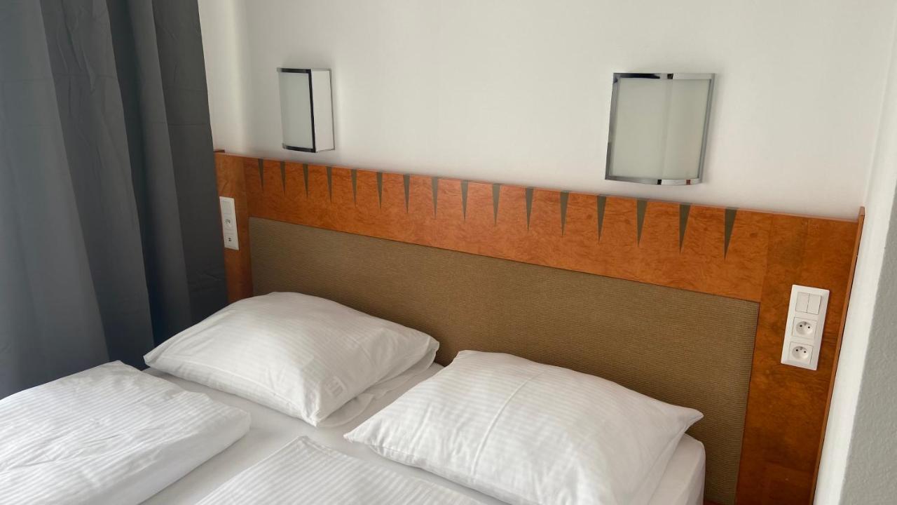 Aparthotel Slezak Litomyšl Dış mekan fotoğraf