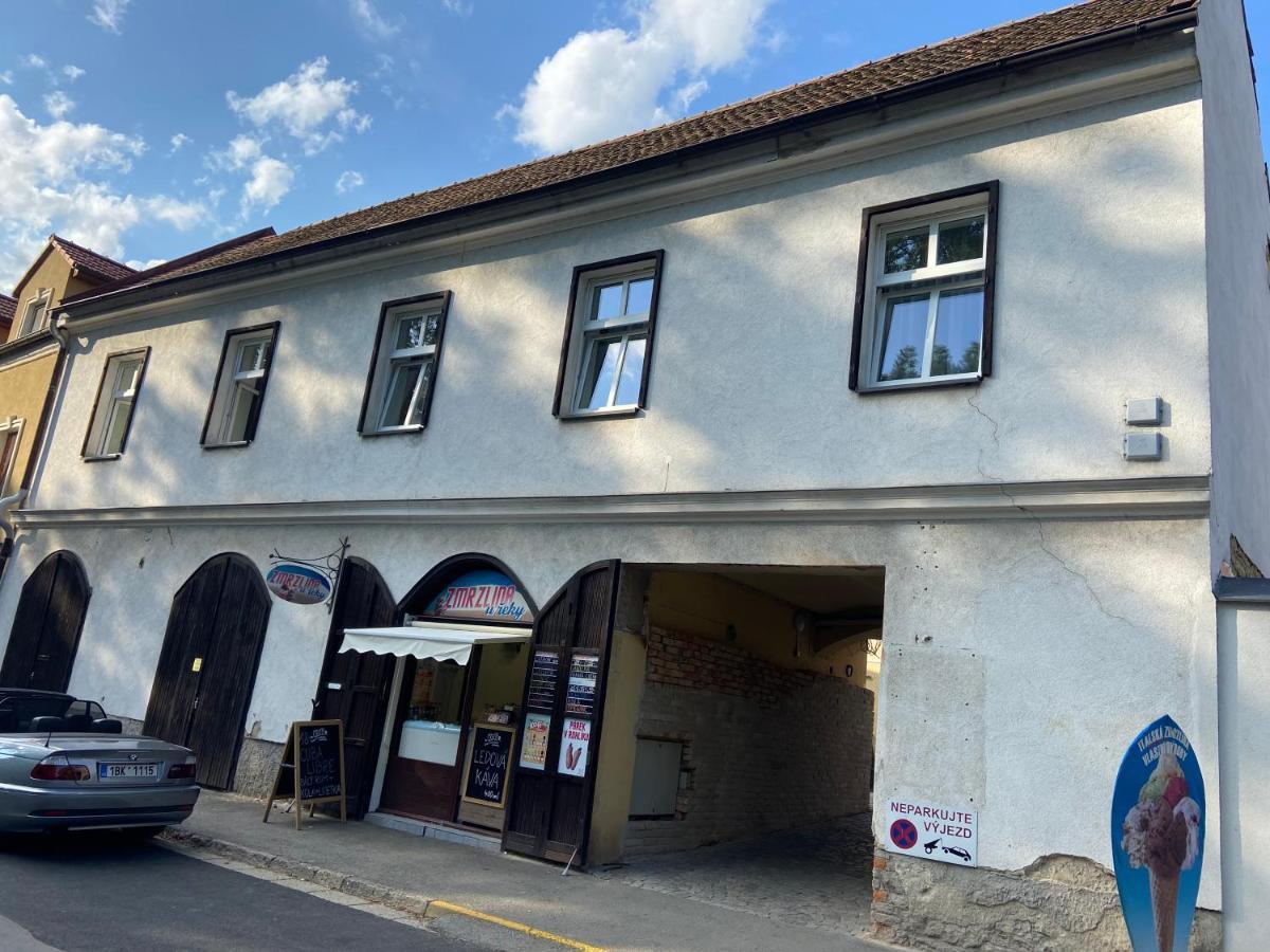 Aparthotel Slezak Litomyšl Dış mekan fotoğraf
